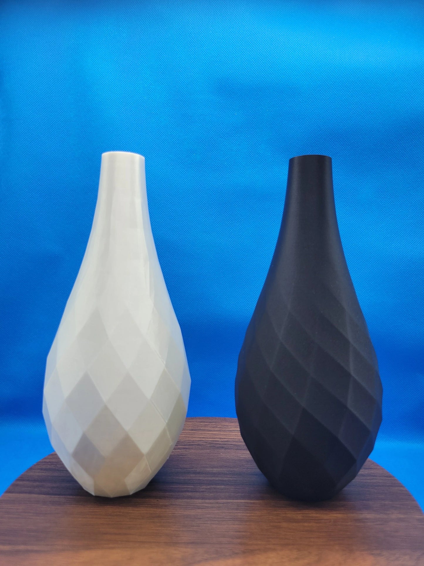 Diamond pattern 3D printed plastic vase